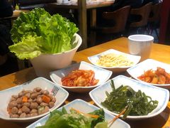 小菜-唯成•韩国炭火烤肉 유성고기