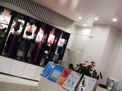 -冰纷万象滑冰场(深圳万象城店)