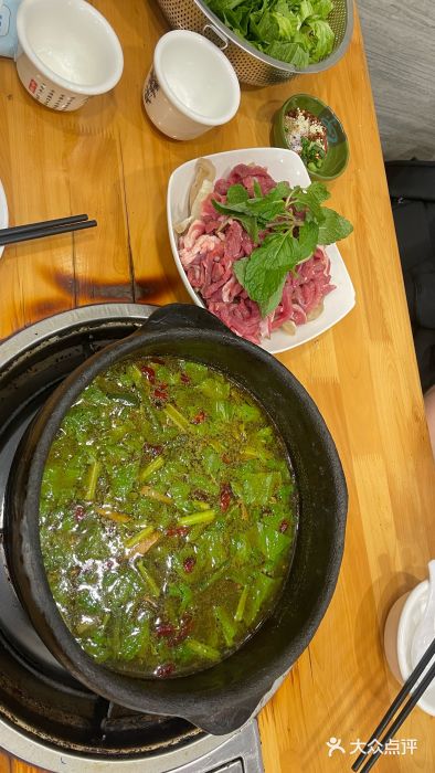 榕江牛瘪牛肉火锅图片