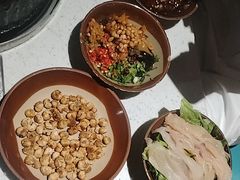 -贵府酸汤牛肉火锅·贵州老字号(飞山街店)