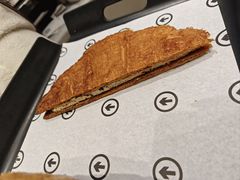 -HOT CRUSH趁热集合·现烤面包(上海环球港店)