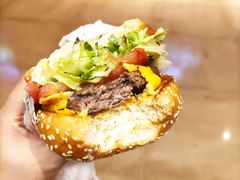 -The Habit Burger Grill 哈比特汉堡(世博店)