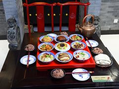 -蓝田九大碗民俗食府(蓝田店)