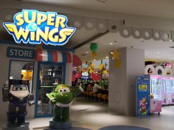 -乐多星球潮玩中心(沈阳嘉里城店)