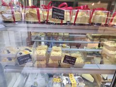 面包甜点陈列柜-桂美轩传承店(护国路店)