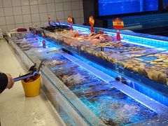 -四囍码头海鲜烧烤自助火锅(外滩南京东路悦荟广场店)