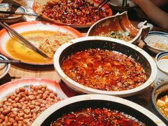 -泥糊破店小酒馆·团建聚餐(南京西路店)