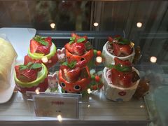-花花卷卷·鲜食蛋糕(静安久光百货店)