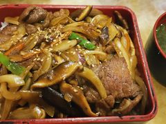 烤牛肉浇饭-桃屋日本料理(清华科技园店)