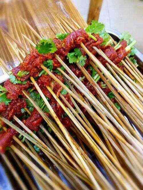 打分 值得去吃的火锅串串!不管菜品还是服务都给满分哦!