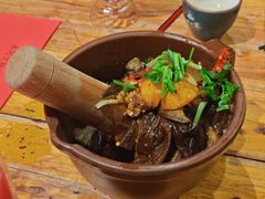 -老滇山寨•云南特色菜•地方菜•民族风情歌舞表演(金碧店)