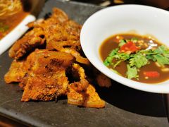瓦片烤五花肉-山茶云南菜(中关村店)