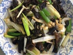 葱爆木耳-天然居饭店(新华西路店)