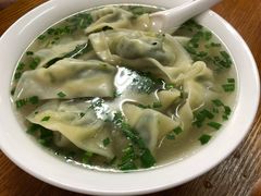 芥菜肉清汤大馄饨-吴家馄饨