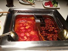 -海底捞火锅鲜切牛肉主题店(长寿路店)