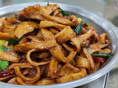 干锅手撕面筋-西大酒店