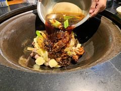 铁锅炖鸡-姐弟小东北·铁锅炖
