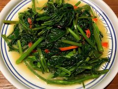 -云海肴·汽锅鸡·云南菜(天山百盛优客店)