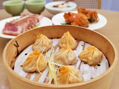 手拆蟹粉小笼包-苏小柳点心·手作小笼包(浦东嘉里城分院)