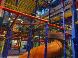 -动力星球家庭亲子游乐中心