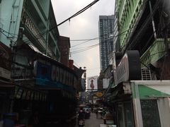 -Pier 21 (Terminal 21 Asok)