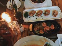 -Bamboo Bar & Grill Restaurant