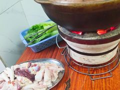 连州果园鸡-威邵鸡煲(西华路总店)