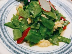 荷兰豆拌鲜桃仁-上元黄牛庄(兴泰路店)