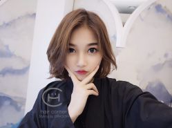 -HAIR CORNER