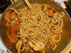 -肥肥虾庄·金牌油焖大虾(汉街SKP店)
