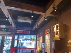 -巴卤社老火锅(财富店)