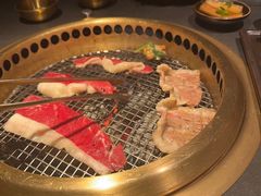-铭牛烧肉·和牛海鲜自助(高新月牙湖店)