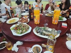 -岛中岛·海鲜大排档·万宁老字号(东澳店)