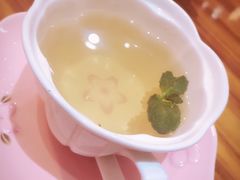 -Rabbit Cafe私房西餐甜点咖啡(栖霞路店)