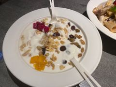 -耶里夏丽·丝路国际新疆菜·清真食品(徐汇南丹东路臻选店)