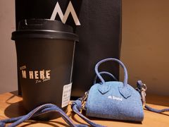 -M Stand(南京紫峰大厦店)