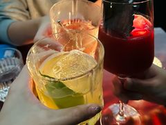 -毛毛虫酒吧