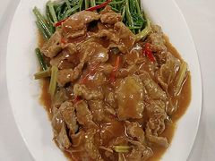 芥兰沙茶牛肉-廣味潮鲜·一品潮滋味(五道口店)