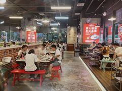 大堂-憨铁匠老火锅(龙岗万科里店)