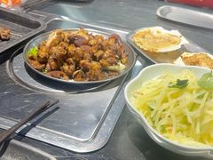 -马路牙子烧烤音乐酒馆(望京店)
