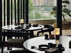 -丽思卡尔顿·炙焰·铁板烧餐厅