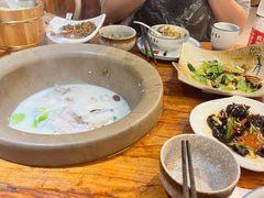 -滇香肴·云南菜蒸汽石锅鱼(云南北路店)