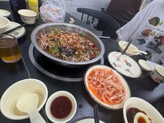 -周良天山牛杂城(天山路总店)