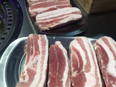 原味五花肉-马路牙子烧烤音乐酒馆(望京店)