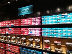 -SKECHERS(万国奥特莱斯店)
