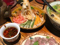 -缘生态云南菜·野生菌庭院餐厅(华侨城店)
