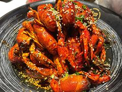 -肥肥虾庄·金牌油焖大虾(首义路店)
