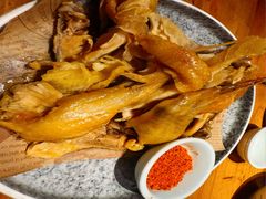 -头上红煨盐鸡乡村食府