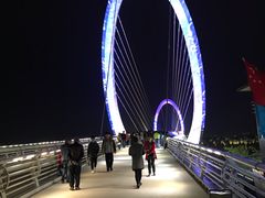 -南京眼步行桥