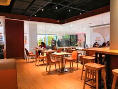 大堂-The Habit Burger Grill 哈比特汉堡(复兴soho店)